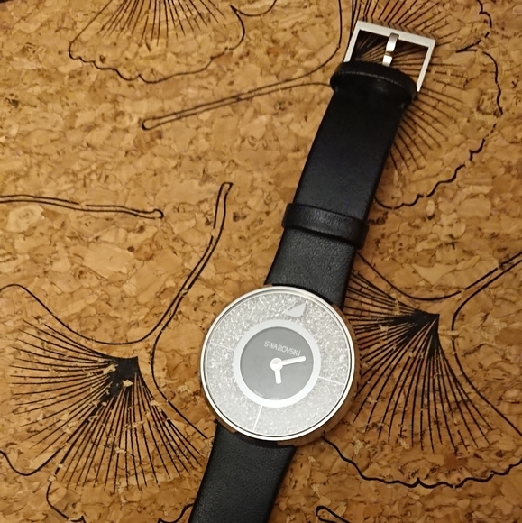 Swarvoski black watch - Picture 4 of 5